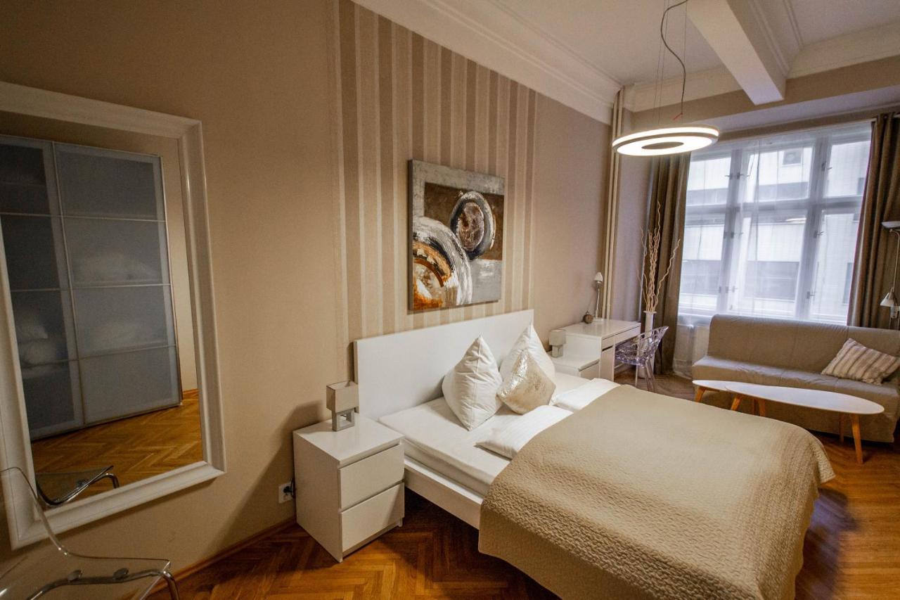 Design Apartment By Ruterra Prague Exterior photo