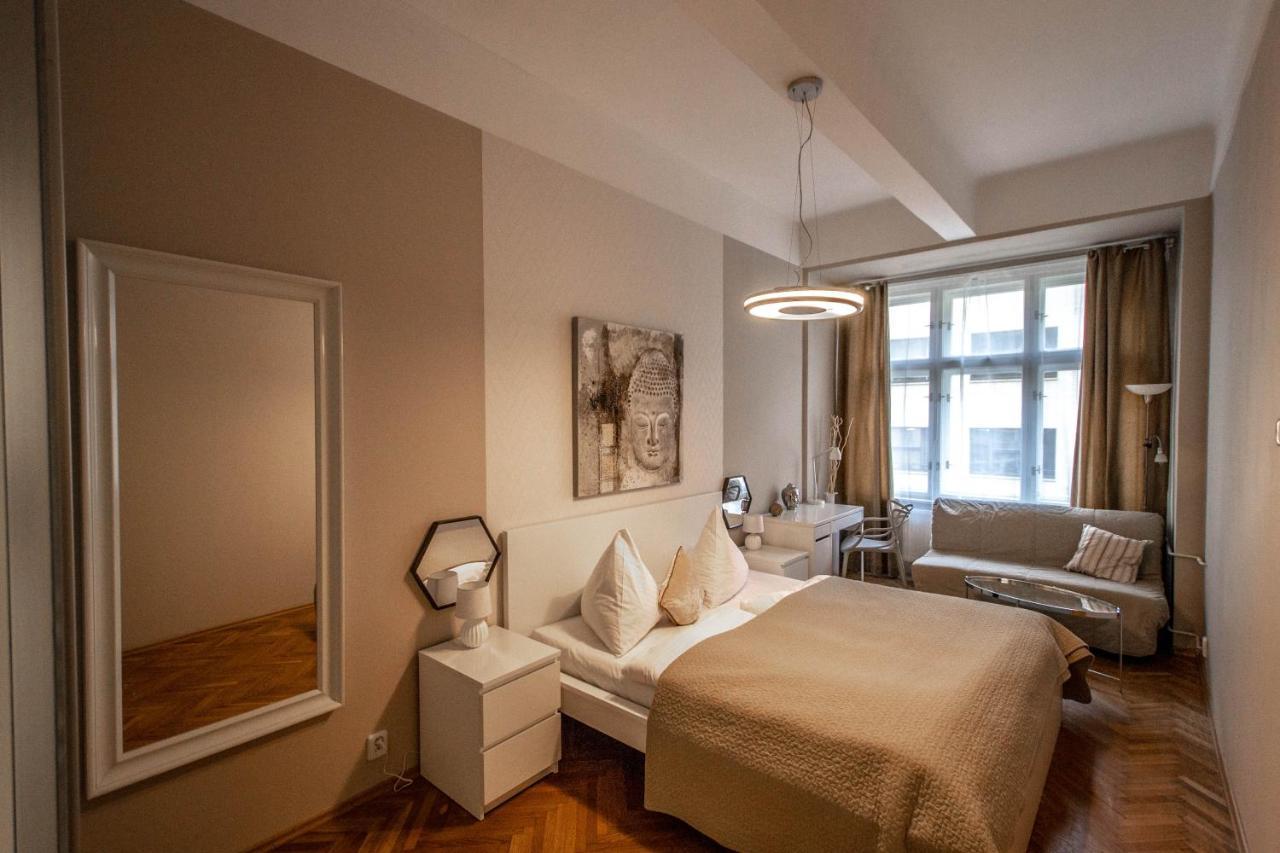 Design Apartment By Ruterra Prague Exterior photo